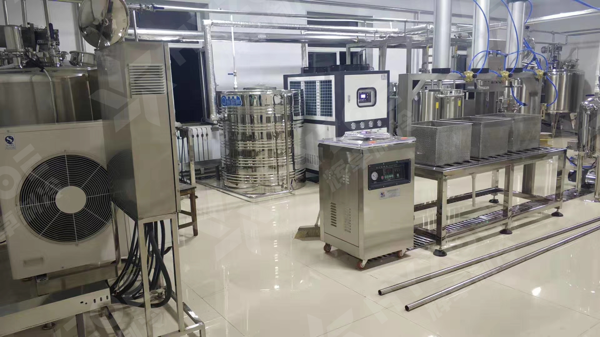 冷水機(jī) 冷水機(jī)