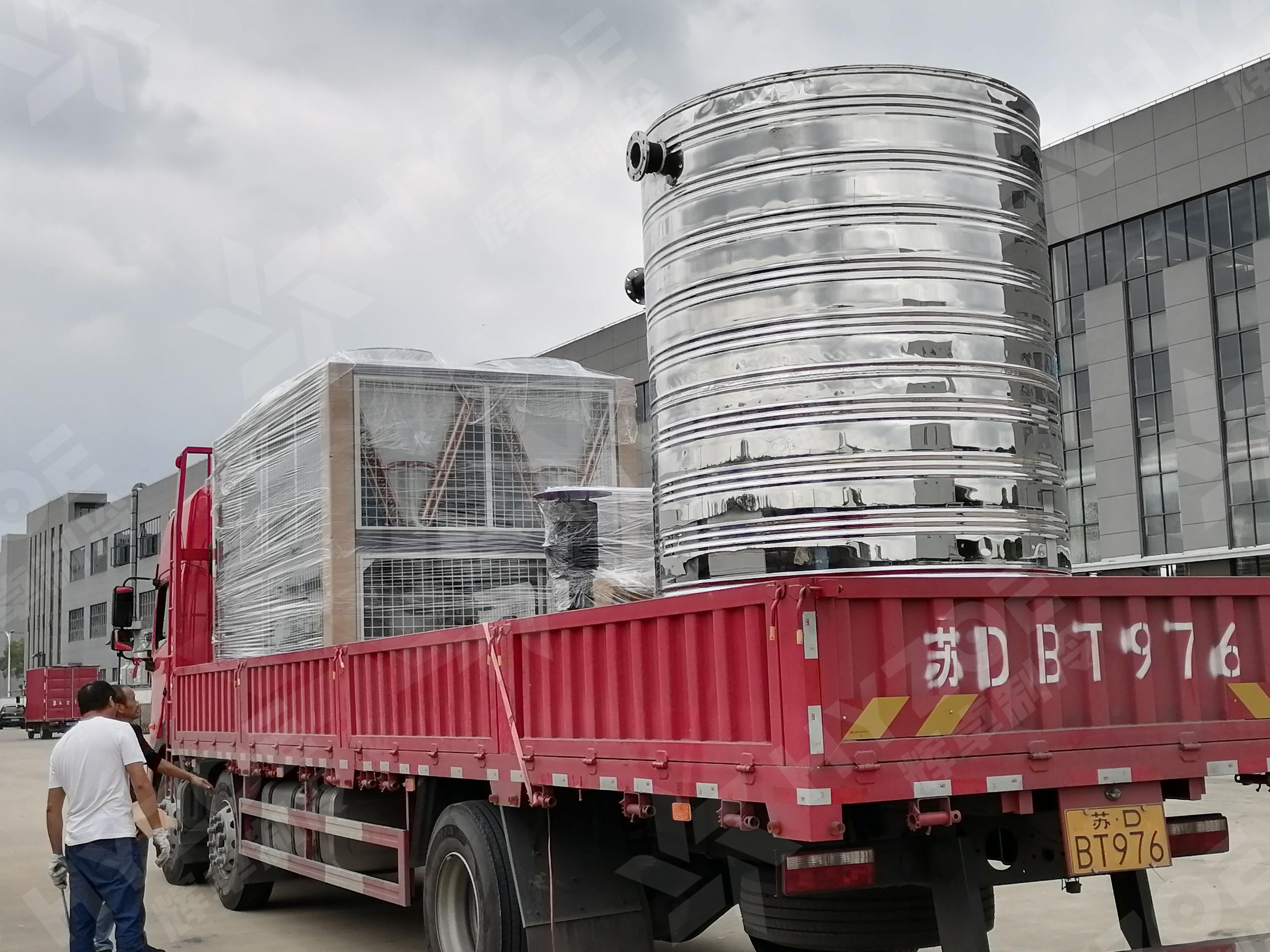 水冷式冷水機(jī) 水冷式冷水機(jī)